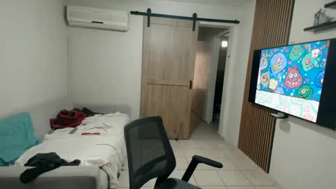 luis_flr online show from September 21, 10:33 pm