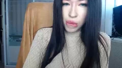 luisa lovedom online show from January 12, 9:36 am