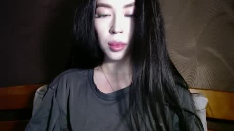 luisa lovedom online show from April 23, 3:25 pm