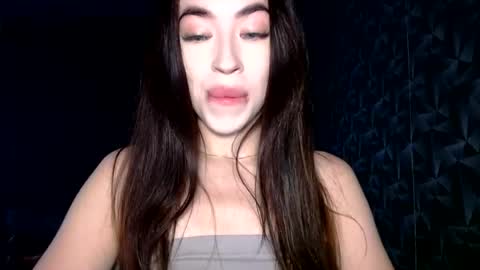 luisa lovedom online show from July 25, 7:06 am