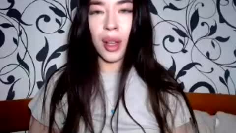 luisa lovedom online show from July 29, 8:01 am