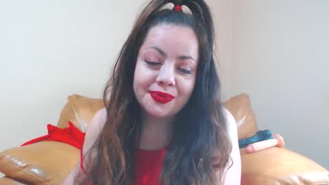 Snapshot of luisahornydoll chatting on May 2, 11:37 am Cassie online show from May 2, 11:37 am