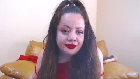 Snapshot of luisahornydoll chatting on May 4, 8:43 am Cassie online show from May 4, 8:43 am
