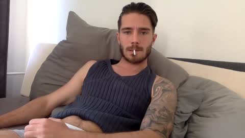 Snapshot of luisbadx chatting on January 11, 10:19 am Luis Badx online show from January 11, 10:19 am