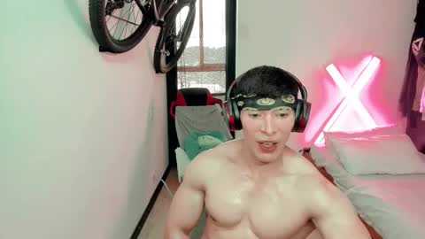 Snapshot of luisfernikesportboy chatting on May 17, 9:33 pm Luis Fer PVT IS OPEN online show from May 17, 9:33 pm