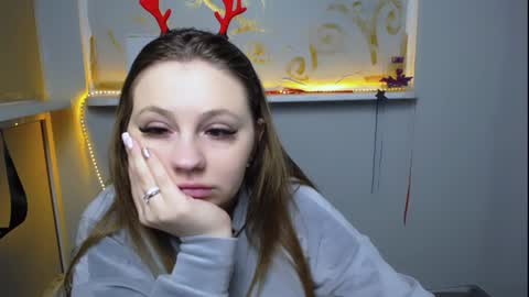 Snapshot of luizaheems_ chatting on December 28, 7:33 am Luiza online show from December 28, 7:33 am