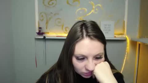 Snapshot of luizaheems_ chatting on January 7, 10:32 am Luiza online show from January 7, 10:32 am