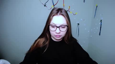 Snapshot of luizaheems_ chatting on January 19, 7:04 am Luiza online show from January 19, 7:04 am