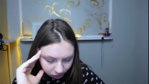 Snapshot of luizaheems_ chatting on January 25, 8:00 am Luiza online show from January 25, 8:00 am