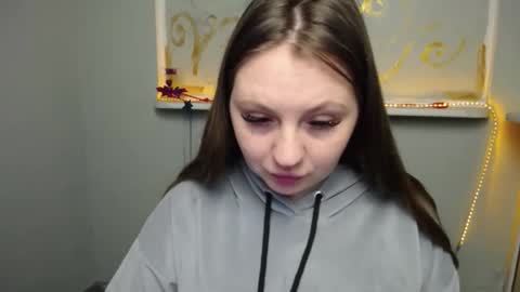 Snapshot of luizaheems_ chatting on March 3, 10:38 am Luiza online show from March 3, 10:38 am