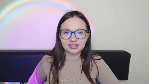 Snapshot of luizaheems_ chatting on June 19, 6:07 am Luiza online show from June 19, 6:07 am