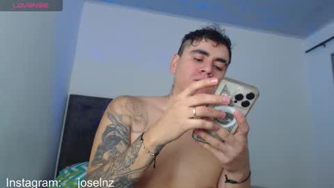 Snapshot of luka_castlehot chatting on November 4, 3:27 am Luka Castle online show from November 4, 3:27 am