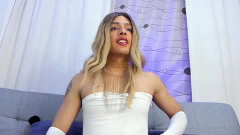 Snapshot of lukacastillo chatting on February 4, 6:25 am Luka Castillo online show from February 4, 6:25 am