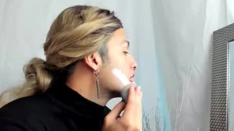 Snapshot of lukacastillo chatting on October 31, 10:00 pm Luka Castillo online show from October 31, 10:00 pm