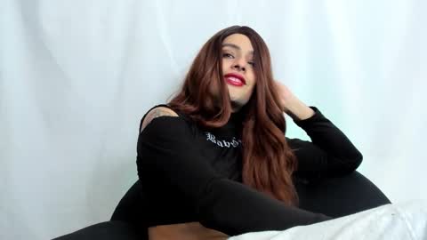 Snapshot of lukacastillo chatting on November 11, 2:39 pm Luka Castillo online show from November 11, 2:39 pm