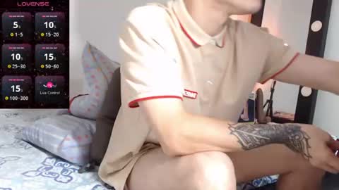 Snapshot of lukarizzox chatting on June 27, 7:30 pm Lukarizzox independent model online show from June 27, 7:30 pm