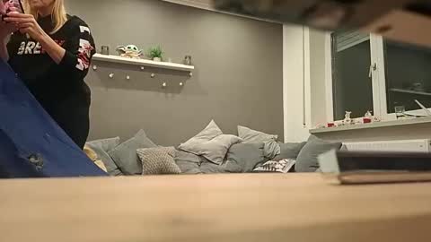 Snapshot of lukasschoetz chatting on November 24, 4:40 pm lukasschoetz online show from November 24, 4:40 pm