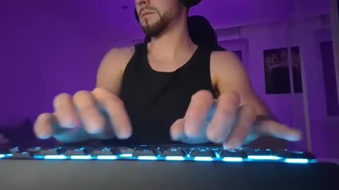 Snapshot of lukasschoetz chatting on February 9, 8:46 pm lukasschoetz online show from February 9, 8:46 pm