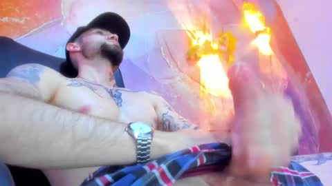 Snapshot of luke_davis01 chatting on February 4, 5:55 pm LUKE online show from February 4, 5:55 pm