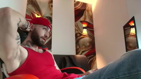 Snapshot of luke_davis01 chatting on September 26, 1:37 pm LUKE online show from September 26, 1:37 pm