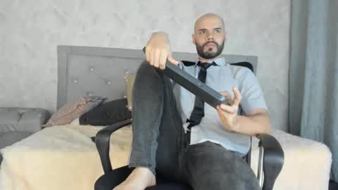 Snapshot of luke_diaz7 chatting on February 22, 8:50 am luke diaz7 online show from February 22, 8:50 am