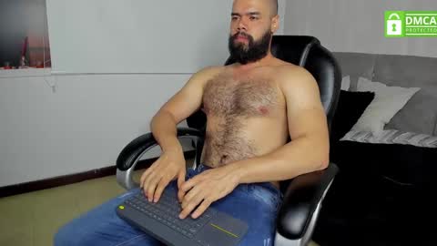 Snapshot of luke_diaz7 chatting on September 20, 12:28 pm luke diaz7 online show from September 20, 12:28 pm