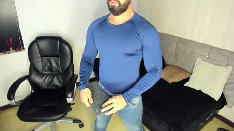 Snapshot of luke_diaz7 chatting on October 18, 4:59 am luke diaz7 online show from October 18, 4:59 am