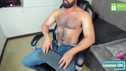 Snapshot of luke_diaz7 chatting on November 20, 11:59 pm luke diaz7 online show from November 20, 11:59 pm