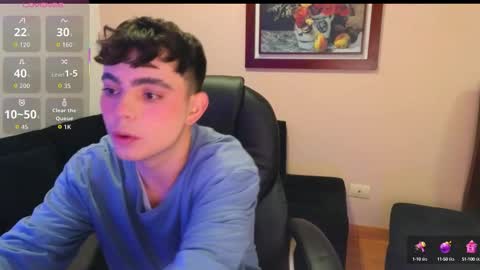 Snapshot of lukeboyce chatting on October 21, 1:39 am lukeboyce online show from October 21, 1:39 am