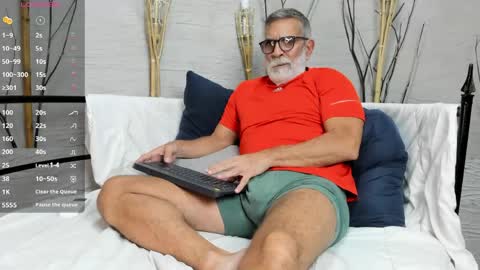 Luke Crews online show from April 23, 7:05 pm