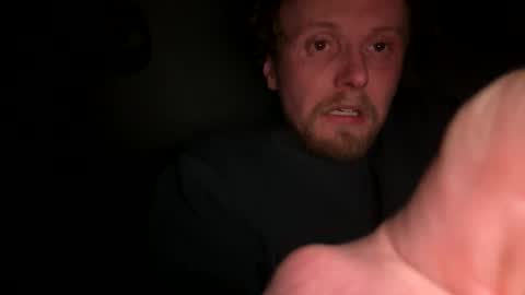 Snapshot of lukeeeeey96 chatting on January 28, 7:32 am lukeeeeey96 online show from January 28, 7:32 am