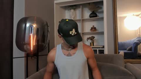 Luke Taylor online show from October 29, 10:06 am