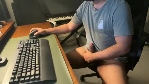 Snapshot of lukko33 chatting on February 2, 2:59 am lukko33 online show from February 2, 2:59 am