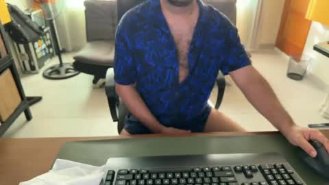 Snapshot of lukko33 chatting on February 23, 9:05 pm lukko33 online show from February 23, 9:05 pm