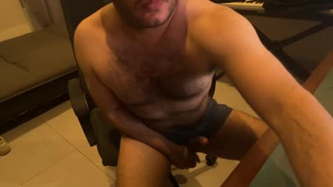 Snapshot of lukko33 chatting on November 7, 6:35 am lukko33 online show from November 7, 6:35 am