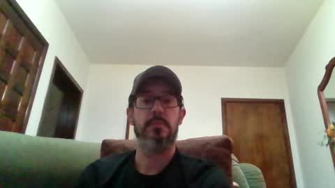 Snapshot of lukz88bigcock chatting on June 26, 11:31 pm Luke online show from June 26, 11:31 pm