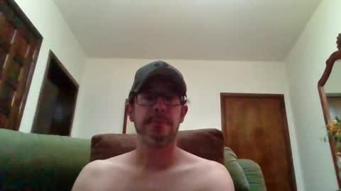 Snapshot of lukz88bigcock chatting on July 19, 1:09 am Luke online show from July 19, 1:09 am
