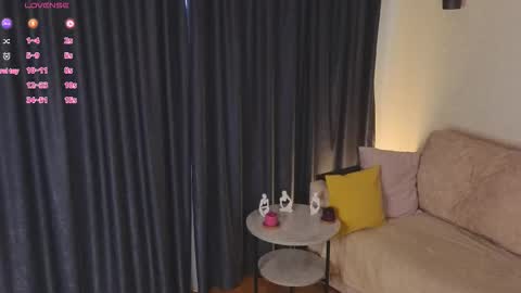 Snapshot of lulaghent chatting on October 18, 1:08 am Lula online show from October 18, 1:08 am