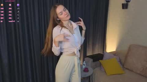 Snapshot of lulaghent chatting on October 19, 1:06 am Lula online show from October 19, 1:06 am