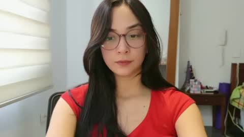 Snapshot of lulibee_ chatting on June 17, 1:34 pm Luli online show from June 17, 1:34 pm