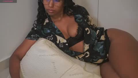 lulitauwu online show from April 23, 2:57 am