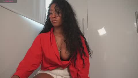 Snapshot of lulitauwu chatting on July 6, 9:17 pm lulitauwu online show from July 6, 9:17 pm