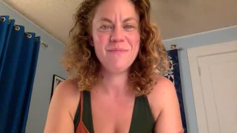lullabyofbroadway online show from May 23, 6:18 am