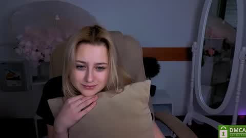 Lily online show from February 4, 9:53 pm