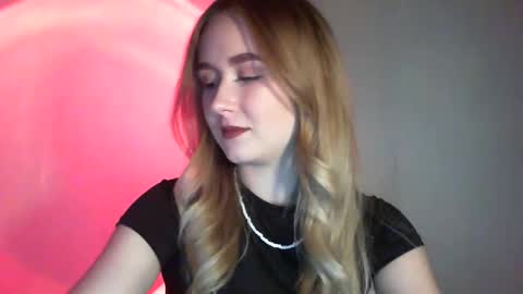 Snapshot of lulu_baby1 chatting on February 20, 3:52 pm Lulu Baby18 online show from February 20, 3:52 pm