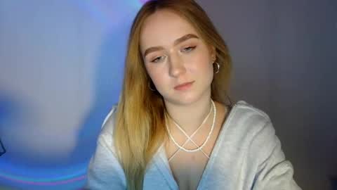 Snapshot of lulu_baby1 chatting on February 27, 4:43 pm Lulu Baby18 online show from February 27, 4:43 pm