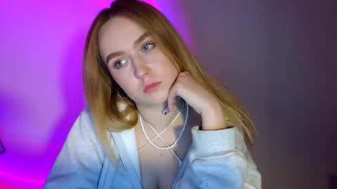 Snapshot of lulu_baby1 chatting on February 27, 7:47 pm Lulu Baby18 online show from February 27, 7:47 pm