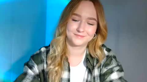 Snapshot of lulu_baby1 chatting on March 7, 4:44 pm Lulu Baby18 online show from March 7, 4:44 pm