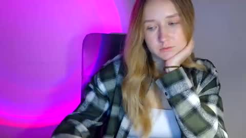 Snapshot of lulu_baby1 chatting on November 10, 8:08 pm Lulu Baby18 online show from November 10, 8:08 pm