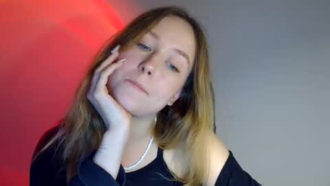 Snapshot of lulu_baby1 chatting on December 2, 6:58 pm Lulu Baby18 online show from December 2, 6:58 pm